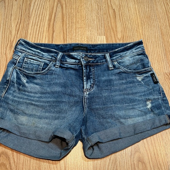 Silver Jeans Pants - Silver Jeans Co. Elyse Jean shorts 27
